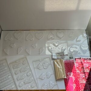 7 For valentine day lollipop chocolate mold,1 bamboo stick and 1 new party bags